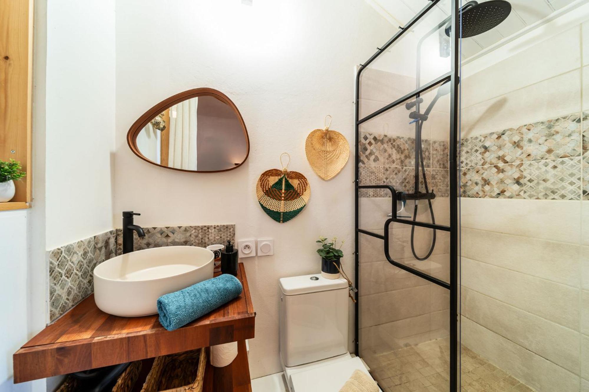 סן-פייר Les Baroudeurs Hostel מראה חיצוני תמונה