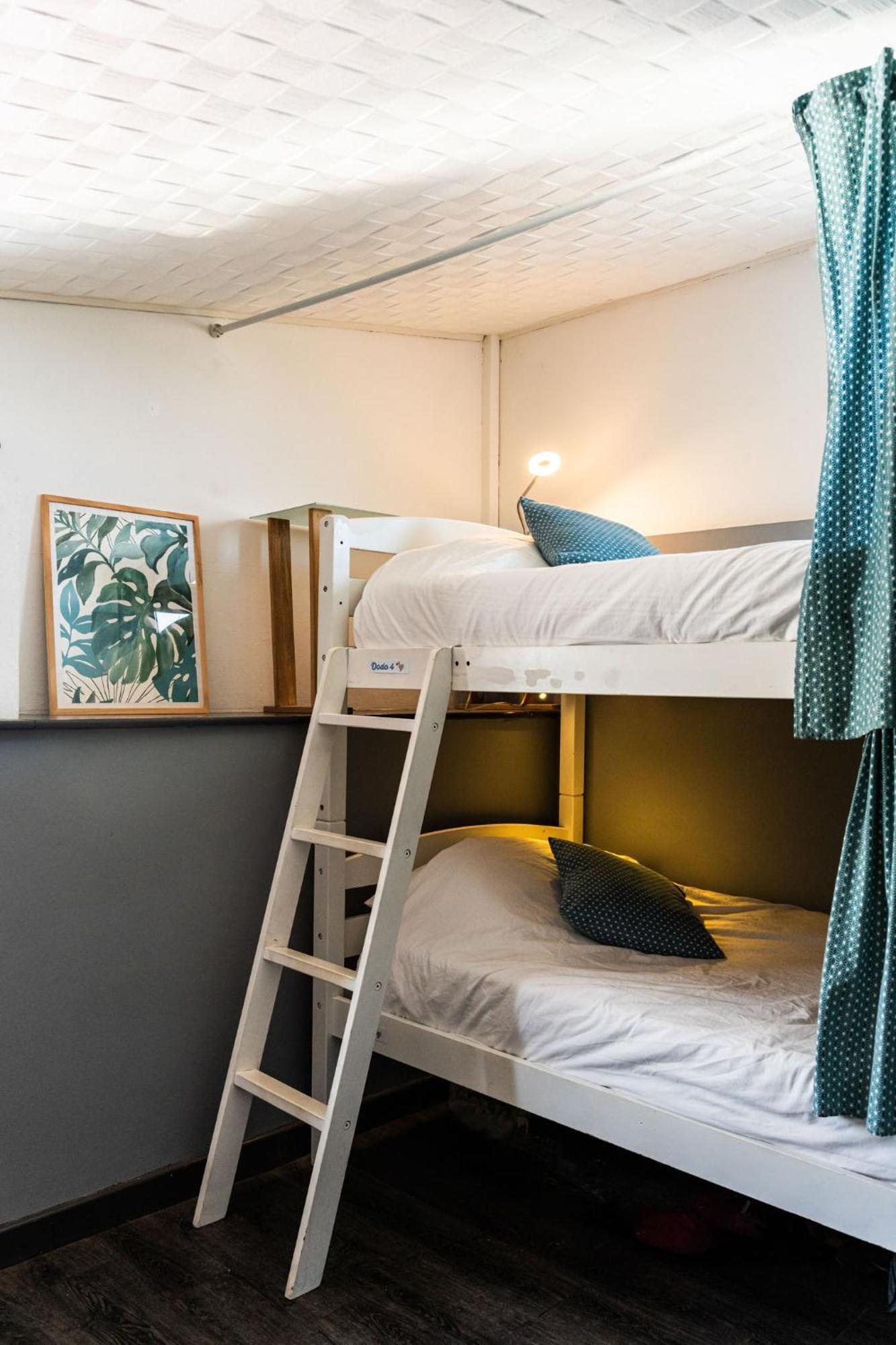 סן-פייר Les Baroudeurs Hostel מראה חיצוני תמונה