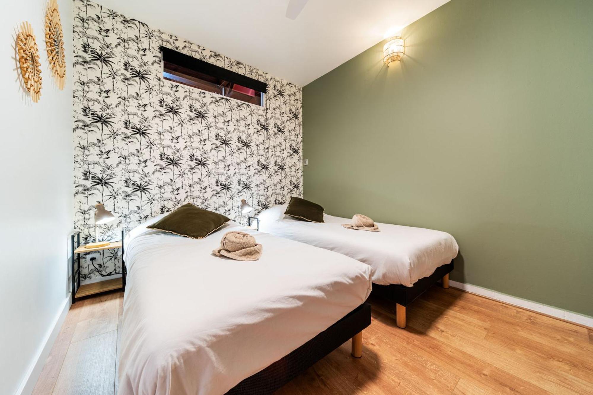 סן-פייר Les Baroudeurs Hostel מראה חיצוני תמונה